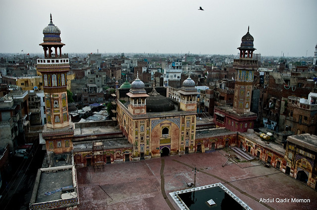 wazir khan mosque masjid lahore pakistan