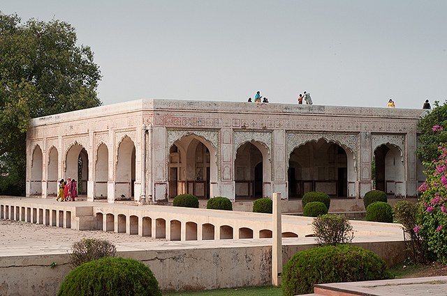 Kamran baradari in lahore